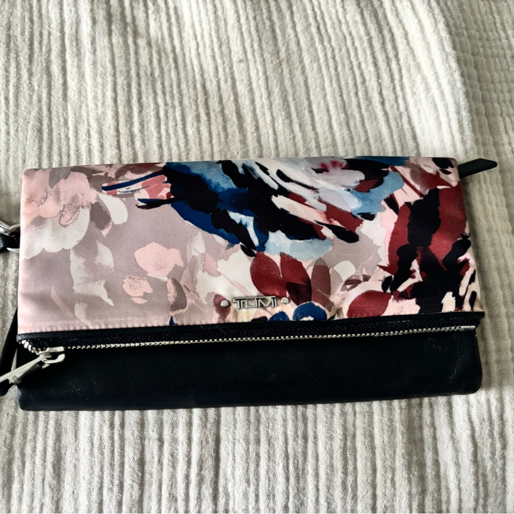TUMI clutch/wristlet